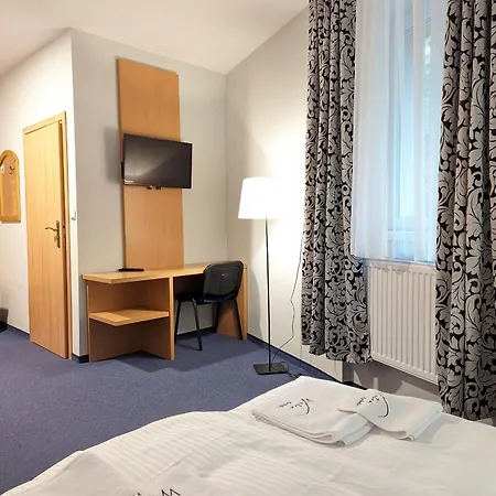 Hotel Osrodek Wypoczynkowy Watra *